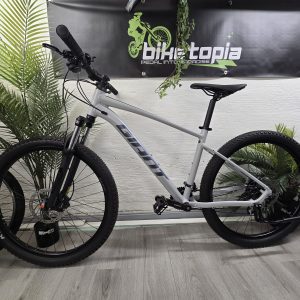Giant 27.5 MTB 18 växlar M